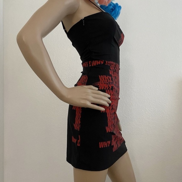 Black and Red Graphic Dress Hot Topic - Picture 2 of 10